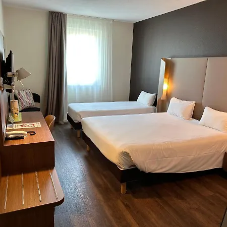 Campanile Jean De Luz Hotel