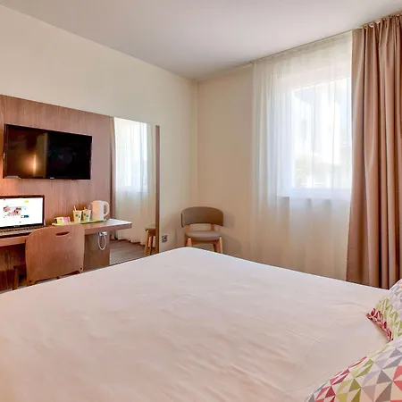 Campanile Jean De Luz Saint-Jean-de-Luz