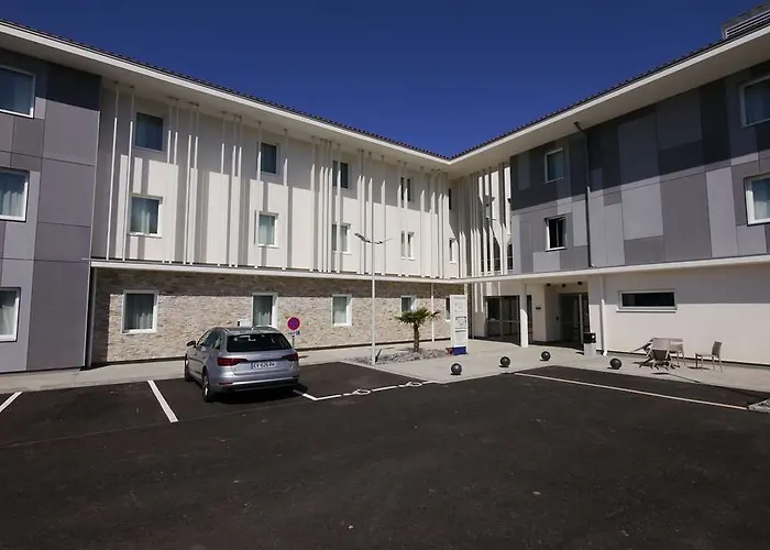 Campanile Prime - Jean De Luz Готель Сен-Жан-де-Люз