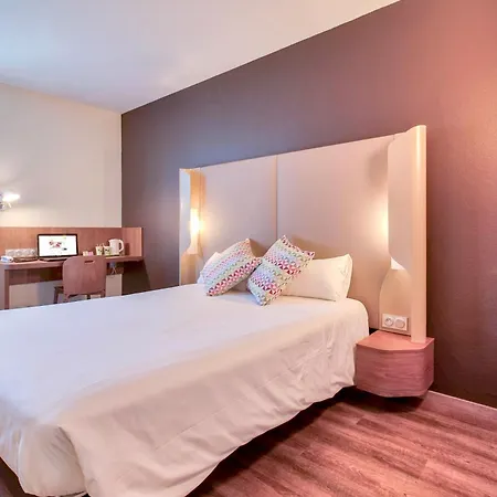 Campanile Jean De Luz Hotel 3*