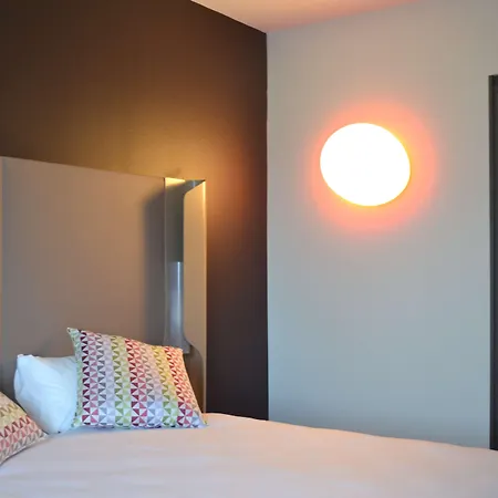 Hotel Campanile Jean De Luz 3*