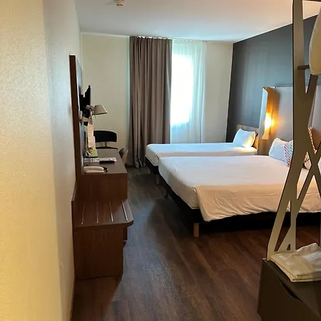 圣让德吕兹康铂酒店 酒店