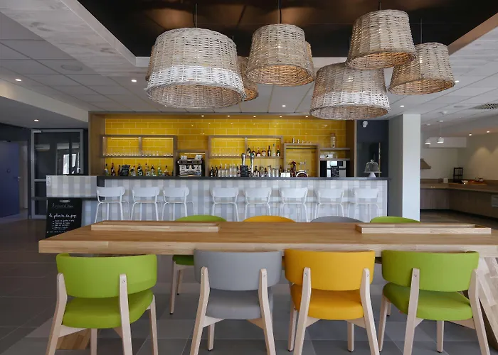 Отель Campanile Prime - Jean De Luz