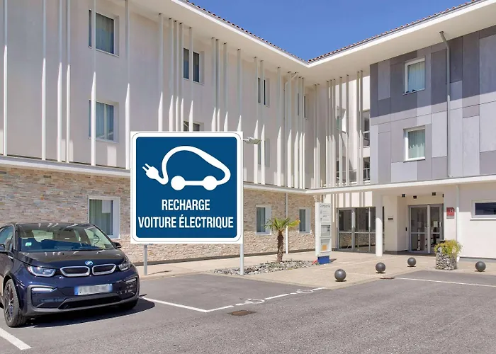 Hotel Campanile Jean De Luz 3*